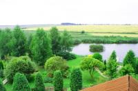 Вид на озеро с Домика Фермера на усадьбе Верес