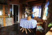 Крыльцо на усадьбе Верес