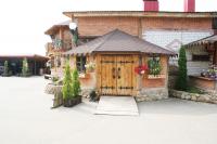 Отдельный вход на усадьбе Верес