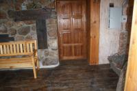 Внутри крытого крыльца на усадьбе Верес